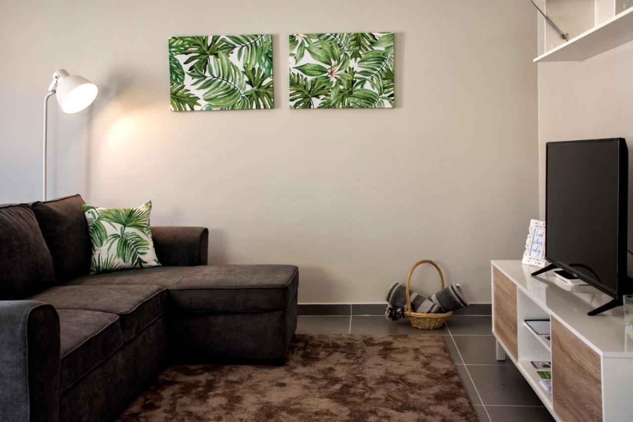 Stonehouse Apartment ปอนตาเดลกาดา ภายนอก รูปภาพ