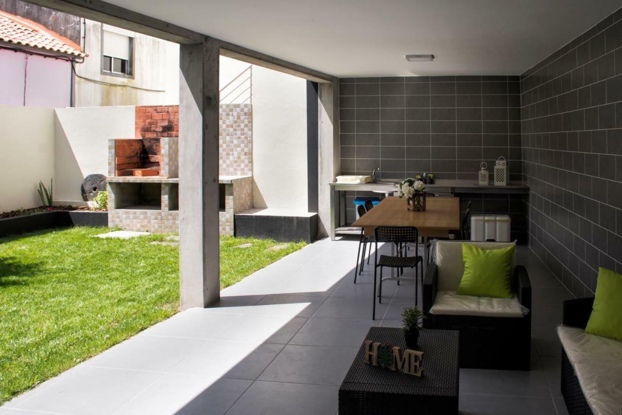 Stonehouse Apartment ปอนตาเดลกาดา ภายนอก รูปภาพ