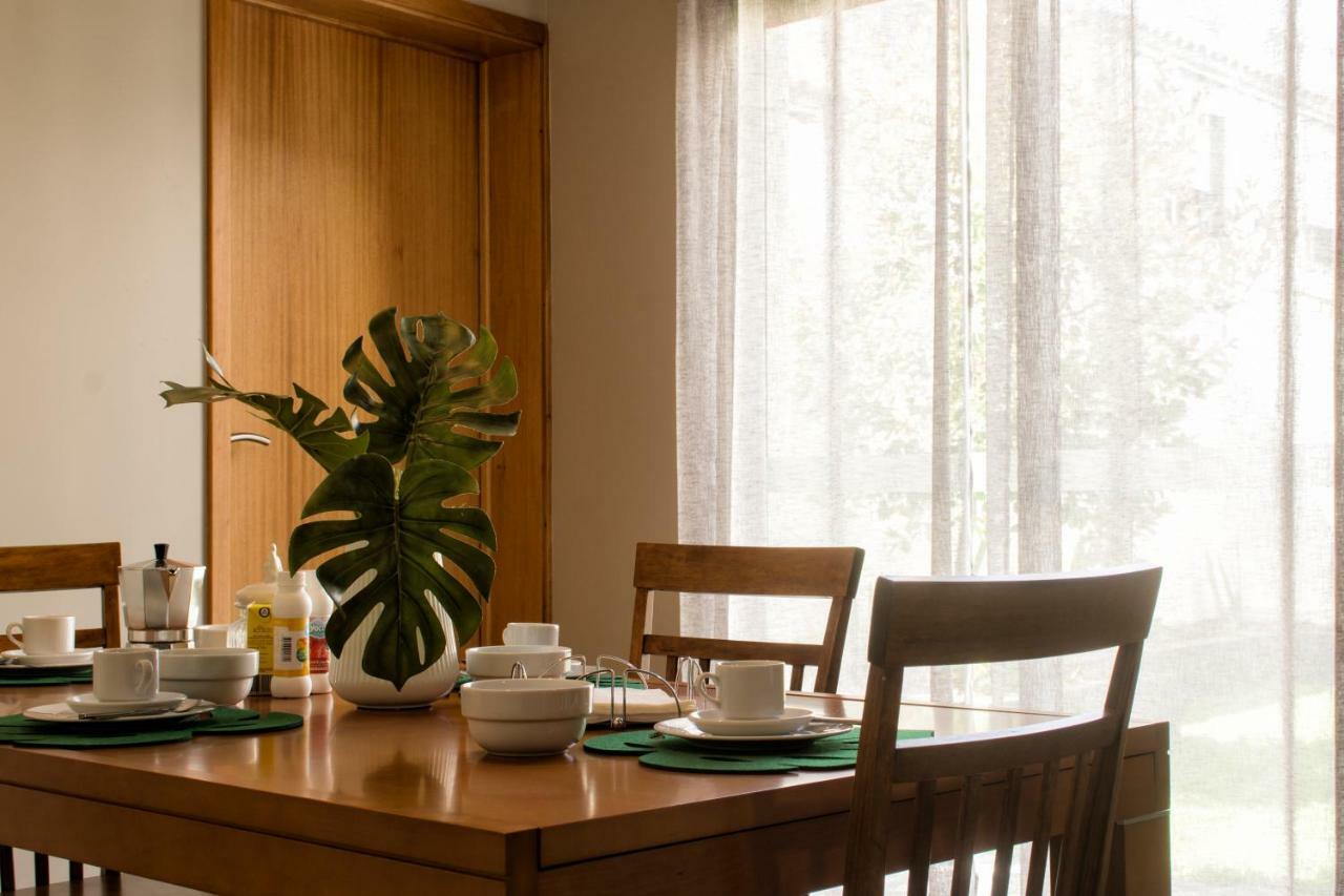 Stonehouse Apartment ปอนตาเดลกาดา ภายนอก รูปภาพ