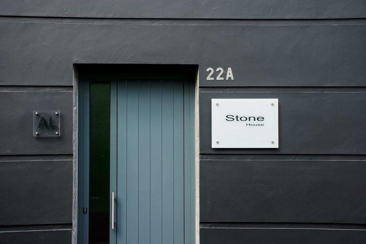 Stonehouse Apartment ปอนตาเดลกาดา ภายนอก รูปภาพ